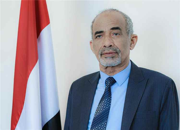 الصبيحي: بطولات القوات المسلحة والمقاومة الشعبية تجسد أسمى معاني الفداء في مواجهة مليشيات الحوثي