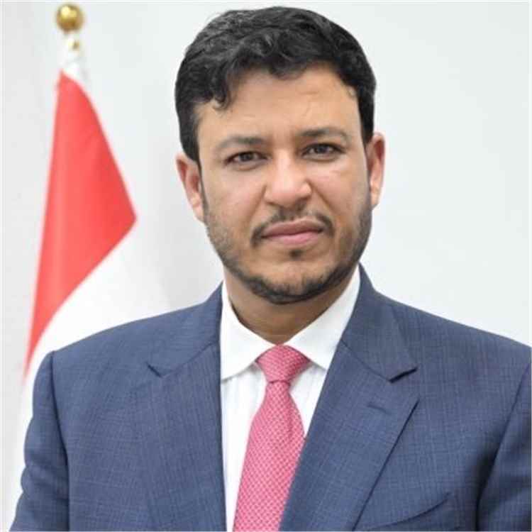 العليمي: أبناء الجنوب وأبطالهم يسطرون ملاحم البطولة والفداء في معركة تحرير باب المندب من المليشيات الحوثية