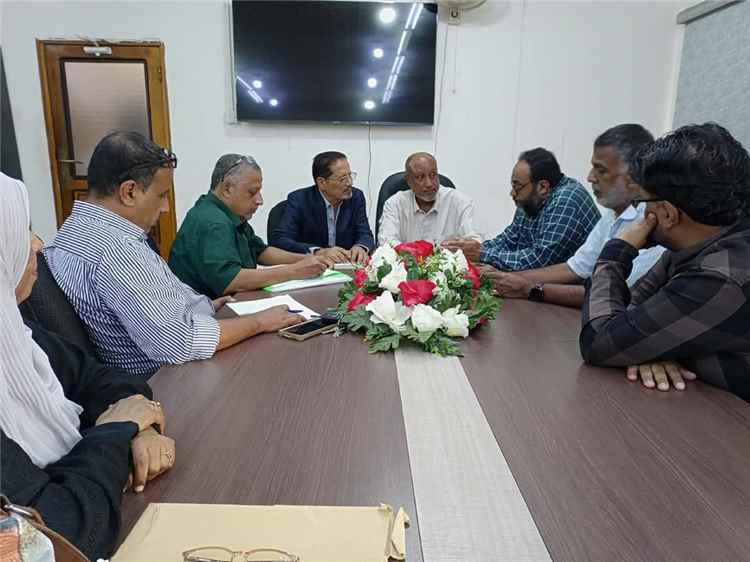 لقاء يناقش استكمال الأعمال النهائية لمشروع خزان مياه البرزخ بعدن